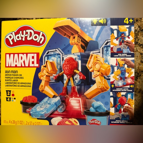 Play-Doh Marvel Iron Man Playset - Red, Blue, Yellow - Picture 1 of 2
